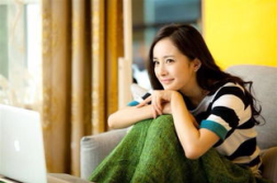 爱豆吃瓜娱乐酱杨幂,娱乐圈的瓜田女王，揭秘明星幕后生活